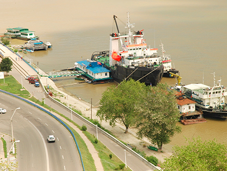 /assets/img/regiuni/Sud-Est/regiune/Port Galati.jpg